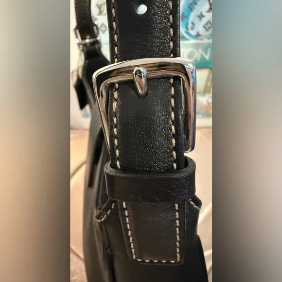 Vintage Coach Hamptons Legacy Hobo (style #7789) in smooth black leather. 🔥 - Picture 4 of 15